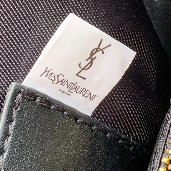 Saint Laurent All Crossbody Bags. Mini Manhattan in Box Crossbody Bag - Picture 14 of 16
